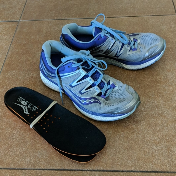 saucony hurricane iso 4 women's